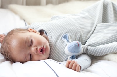 Cuello en sacos de dormir para recién nacidos.